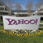 DST та Alibaba можуть придбати Yahoo