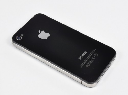 iPhone 4 розібрали на шматки (фото)
