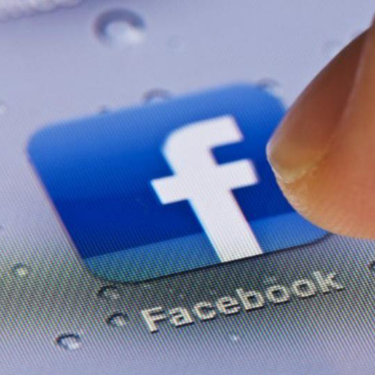 Facebook може ввести платні екаунти