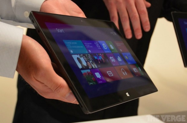 Microsoft випустила планшетний компютер Surface