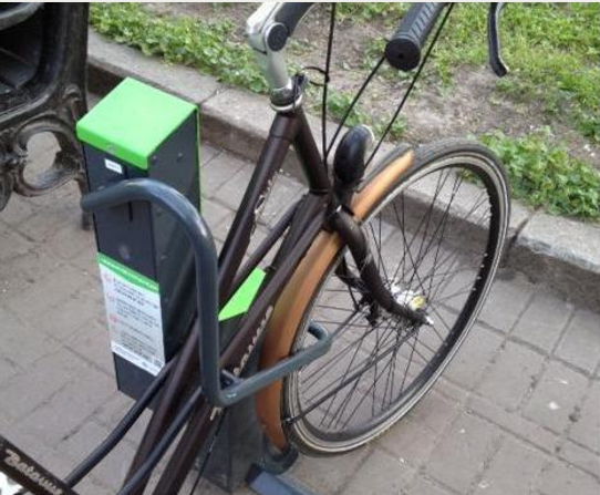 У Києві зявилась «розумна» велопарковка, якою можна керувати з телефону